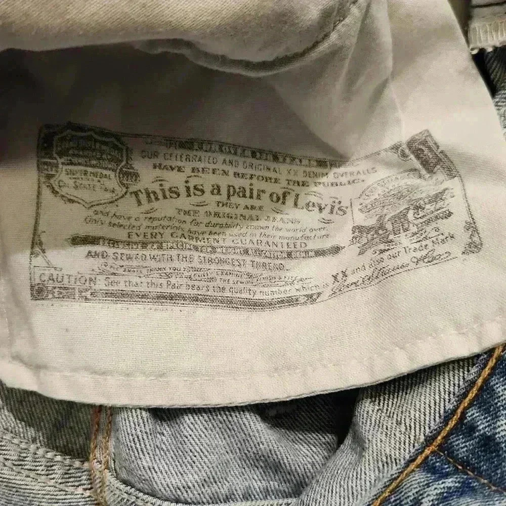 Levi's Button Up Jeans 34x32 - Picture 13 of 16